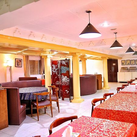 Shanghai Hotel NʼDjamena Εξωτερικό φωτογραφία